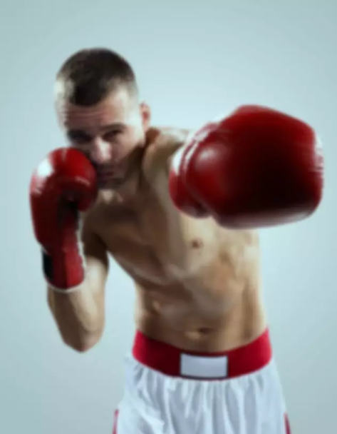 PS教程案例:用PS快速制作破碎玻璃效果