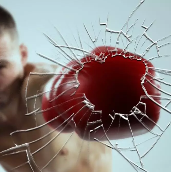 PS教程案例:用PS快速制作破碎玻璃效果