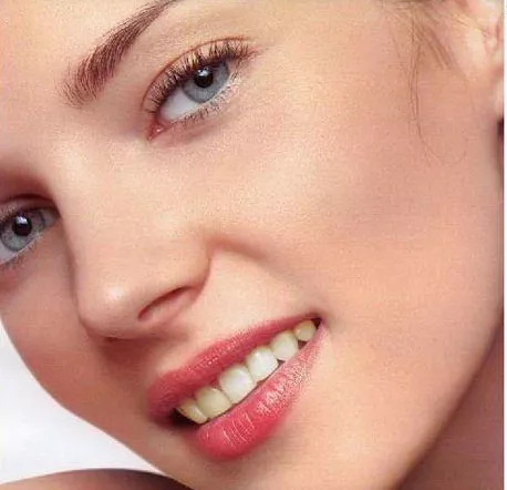 PS修图教程:简单几步美白牙齿