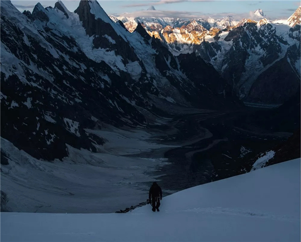 PS后期教程:明暗立体感调整工具-加深减淡