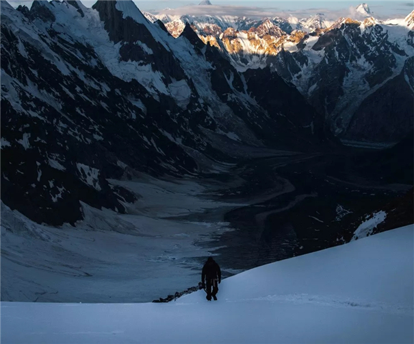 PS后期教程:明暗立体感调整工具-加深减淡