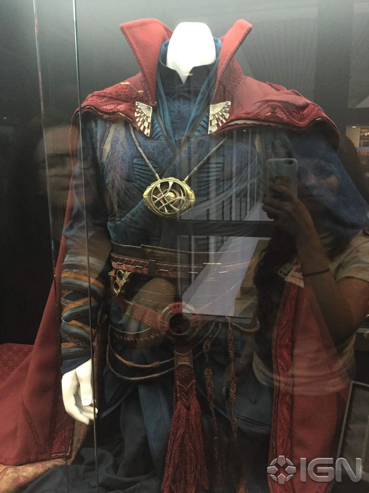 图片[11]-原来漫威工作室长这样？大量奢侈装备与新电影海报！-伊丞小站（YLIMHS.COM）